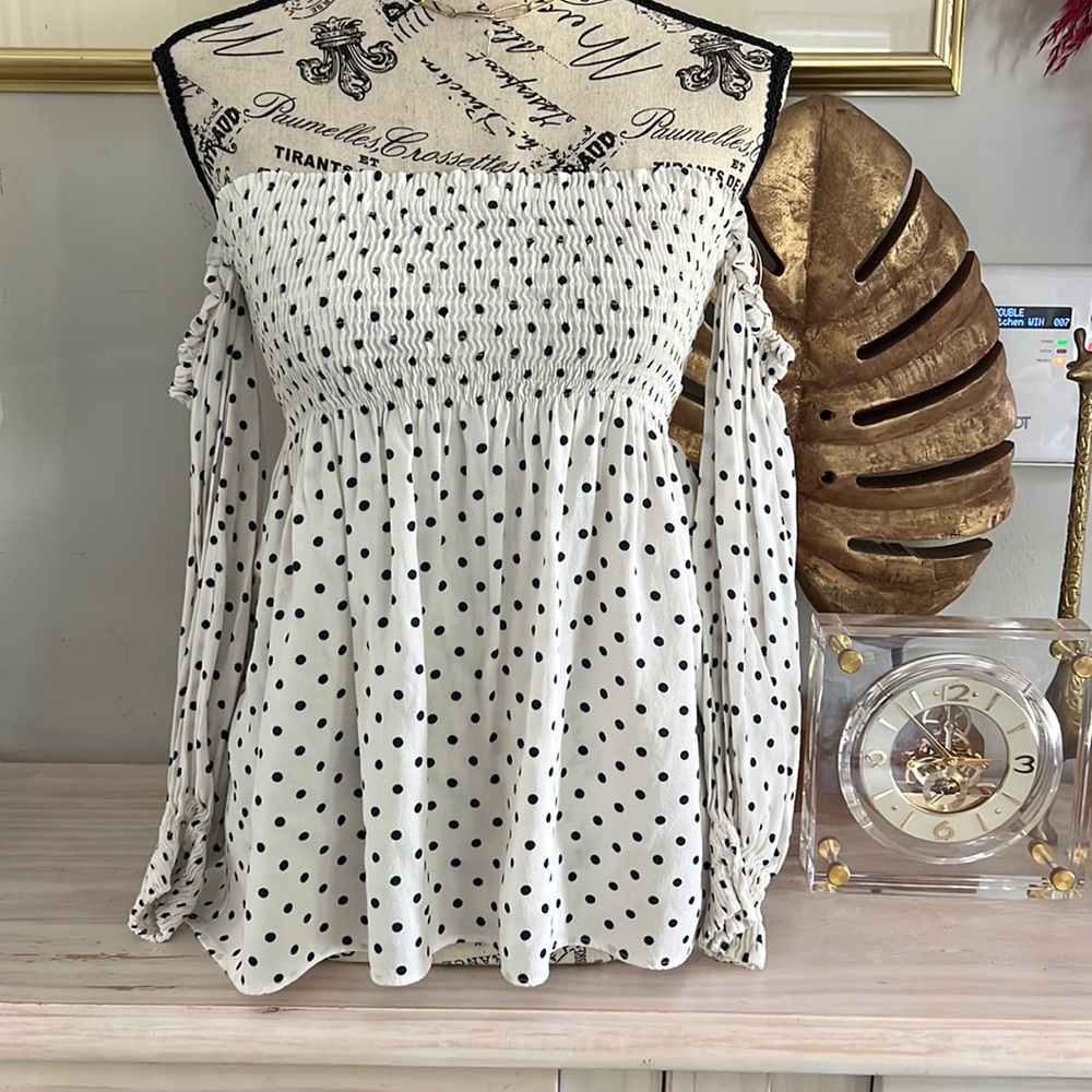 Off shoulder stretch polka dot flowy dress